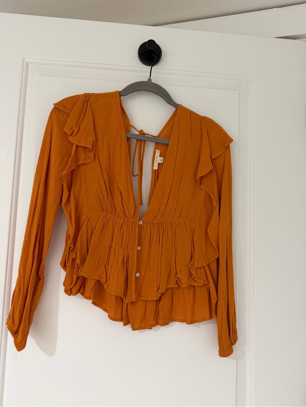 Le Lis Rust Orange Ruffle Button-Front Blouse